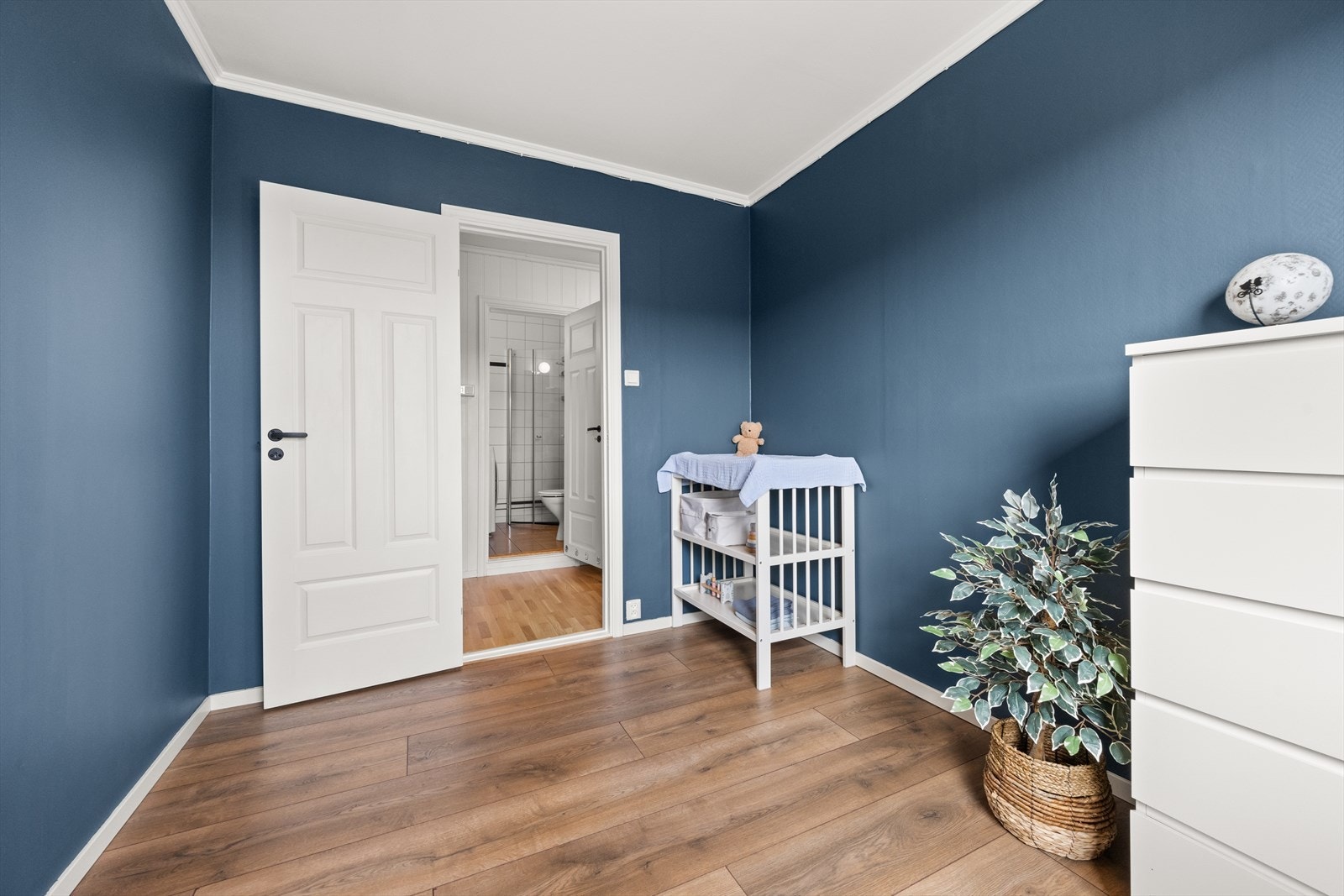 Rommet passer perfekt som barnerom eller gjesterom Galleribilde