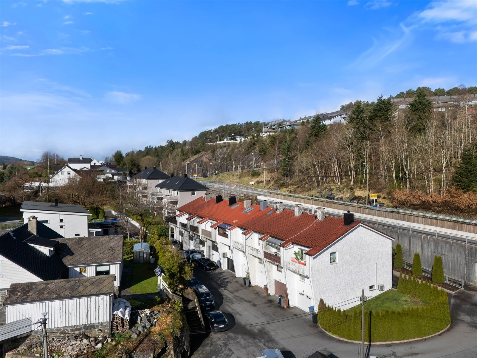 Trygg skolevei med gangvei under hovedveien. Galleribilde
