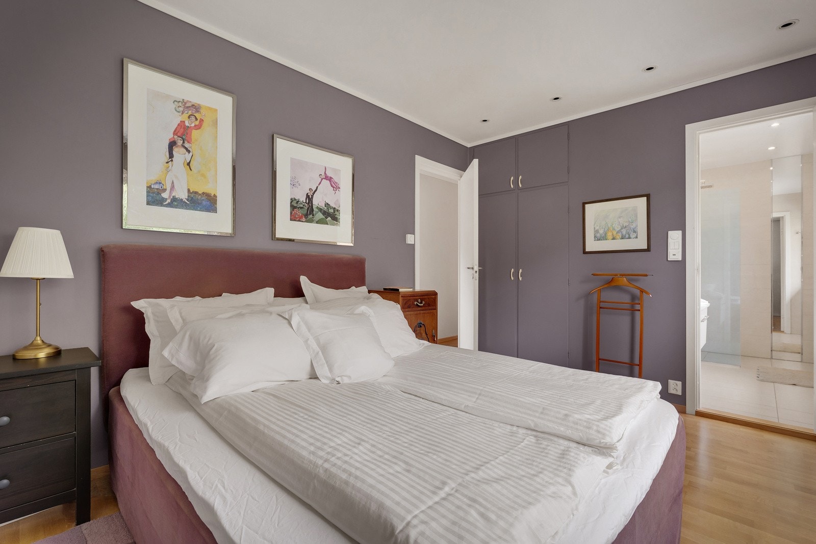 Eget bad en suite til hovedsoverommet. Galleribilde