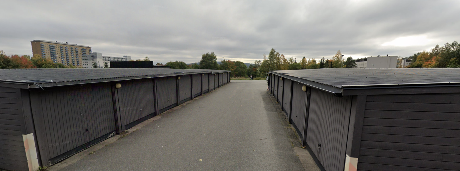 Garasjeplassen medfølger ikke, men mulig å kjøpe garasjeplass etter avtale. Galleribilde