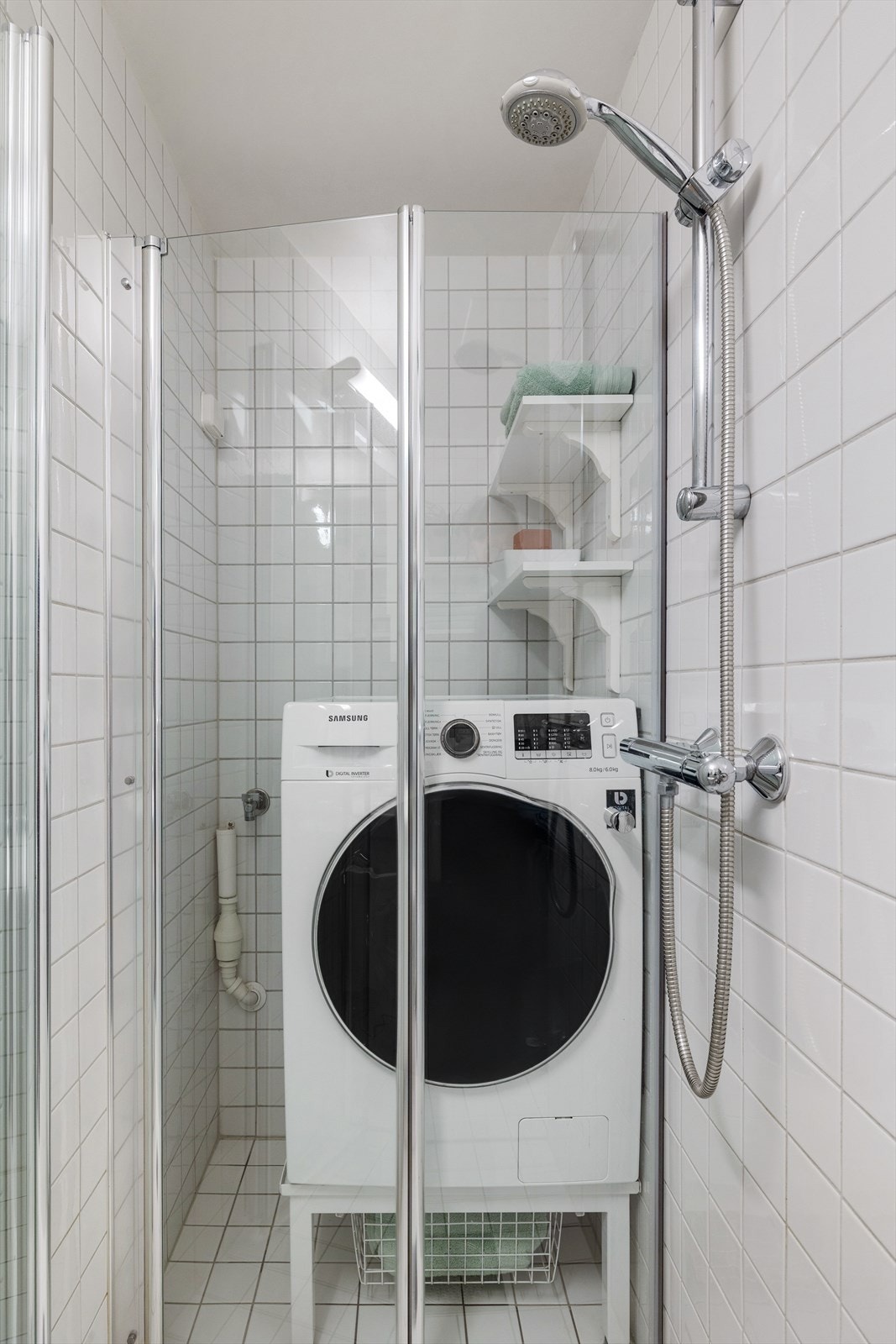 Videre er det opplegg for vaskemaskin. Galleribilde