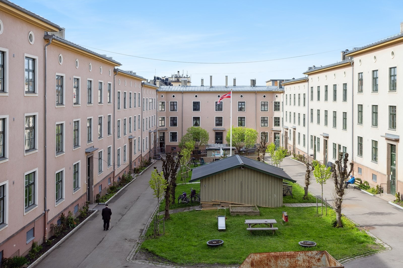 Fra leiligheten er det flott utsyn over grøntarealer Galleribilde