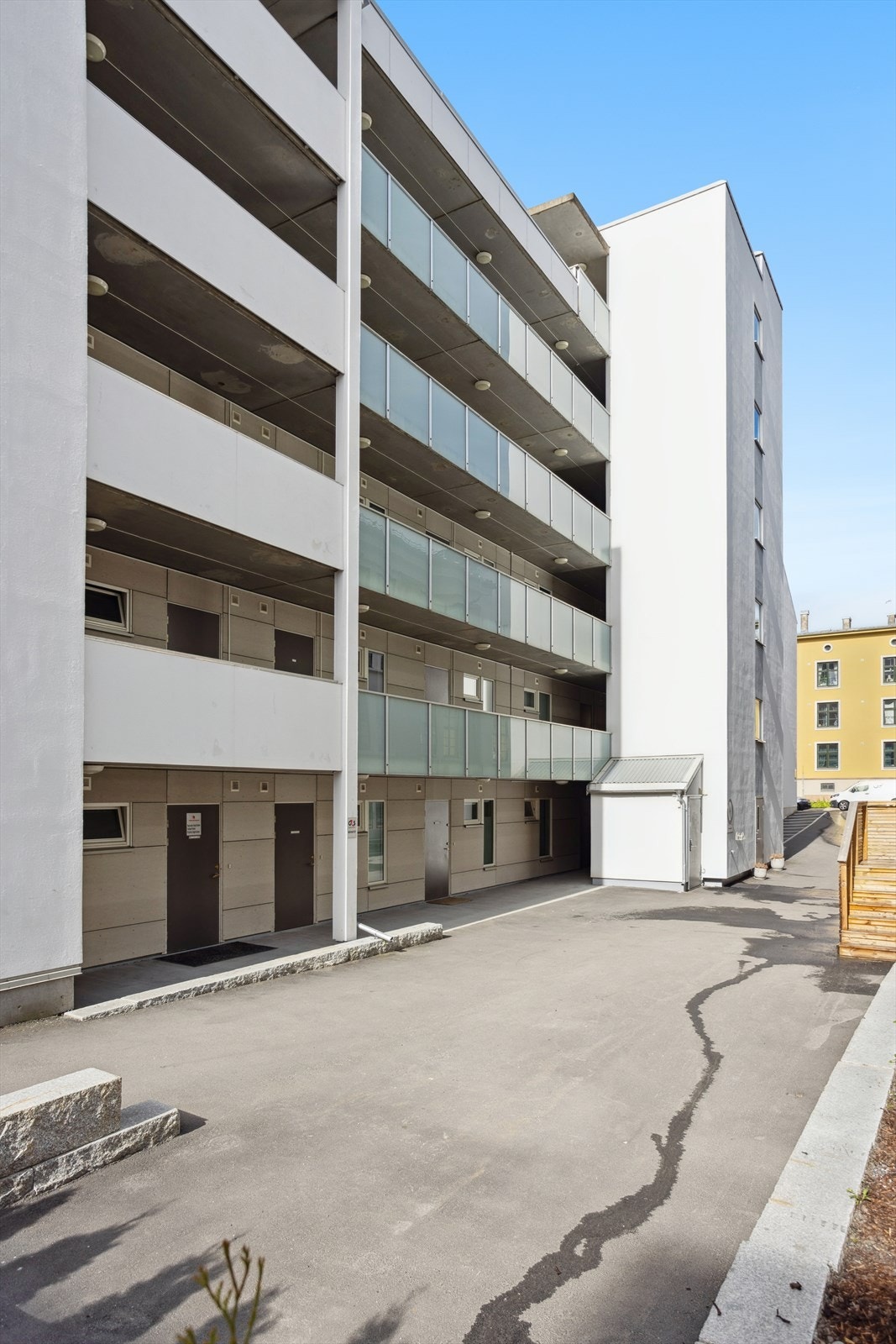 Fasade inngangsparti. Galleribilde