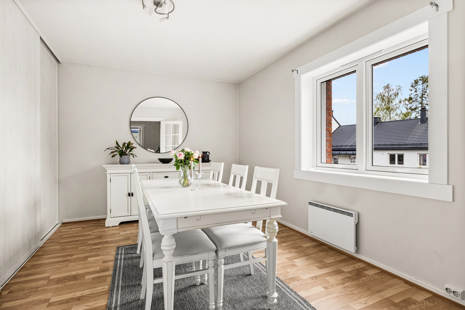 Spisestue eller soverom Galleribilde