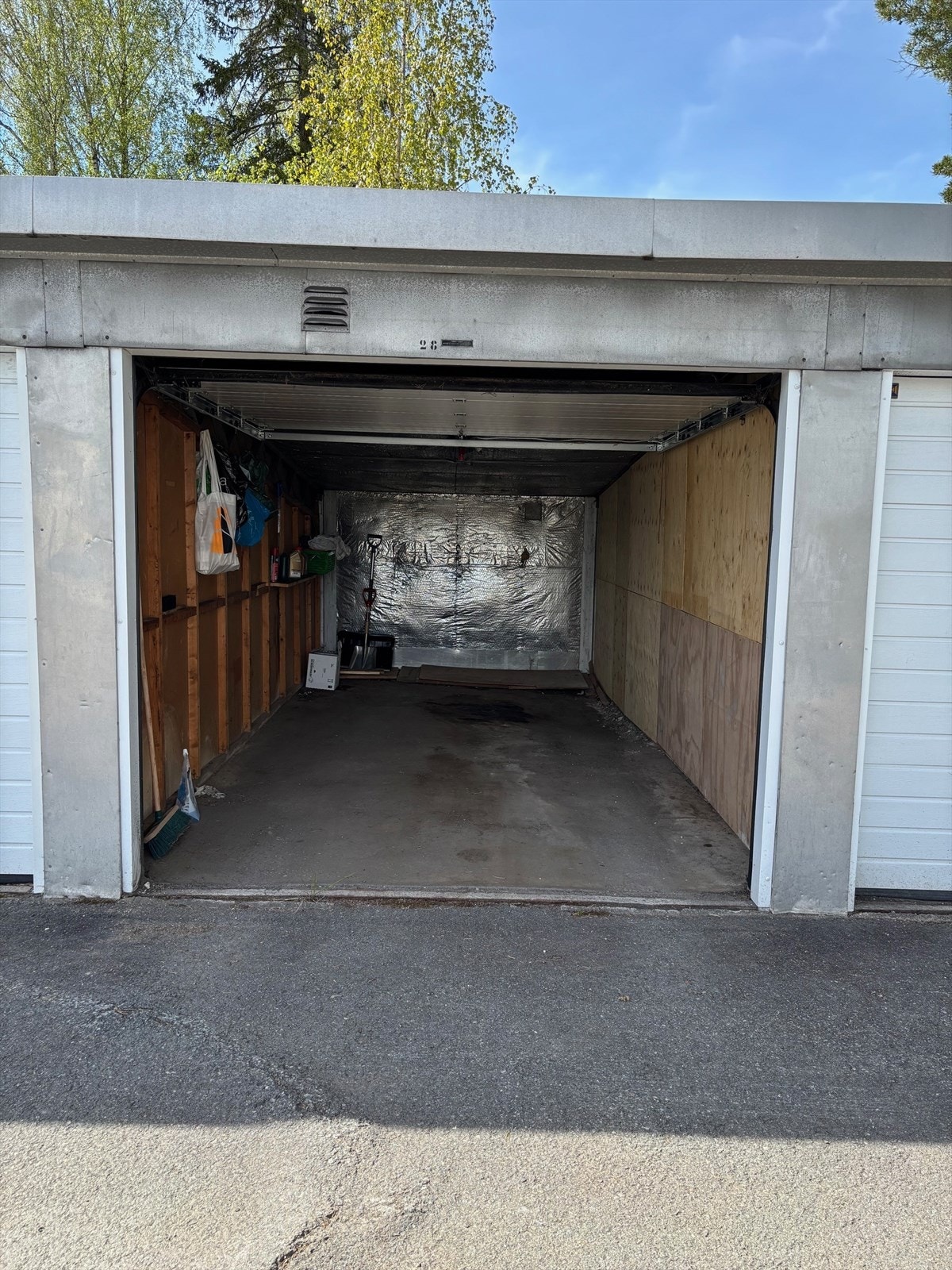 Garasjeplass Galleribilde