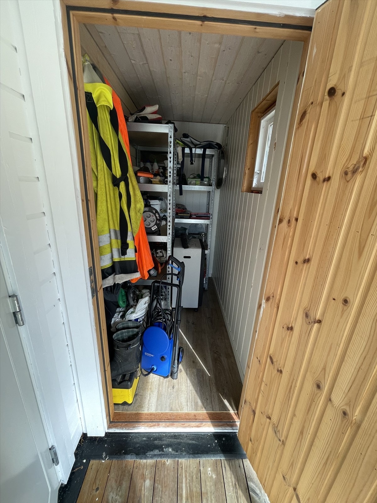 Utvendig bod Galleribilde