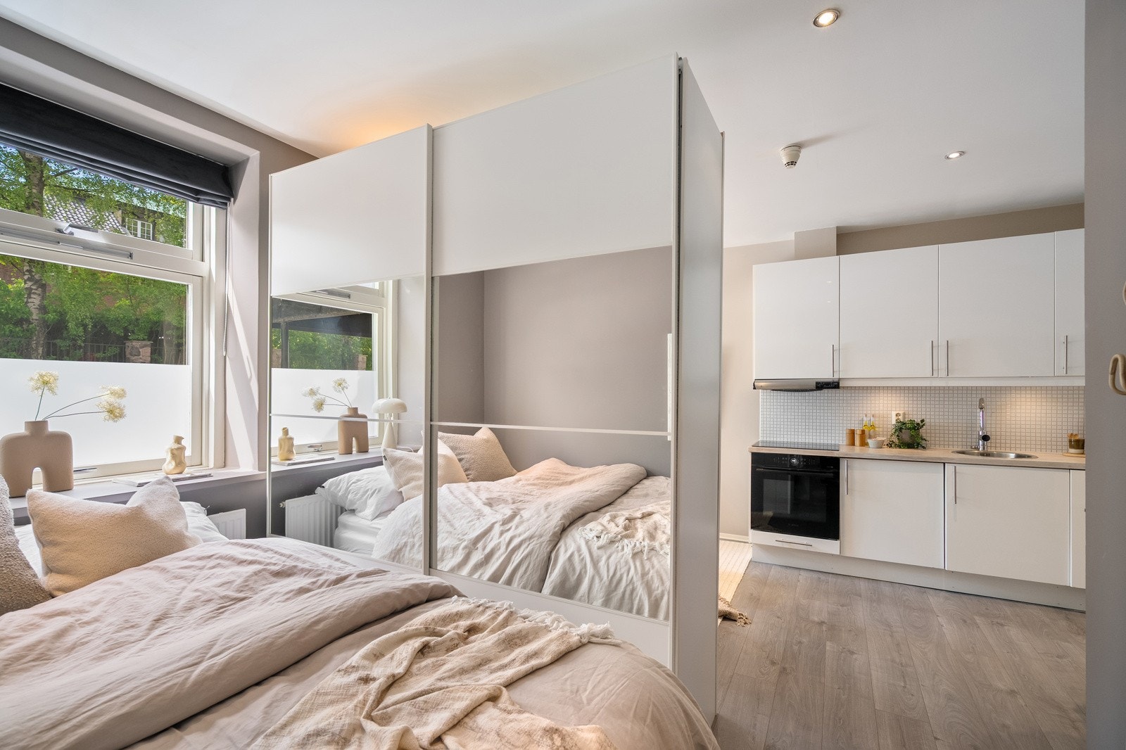 Leiligheten oppleves som lys og usjenert Galleribilde