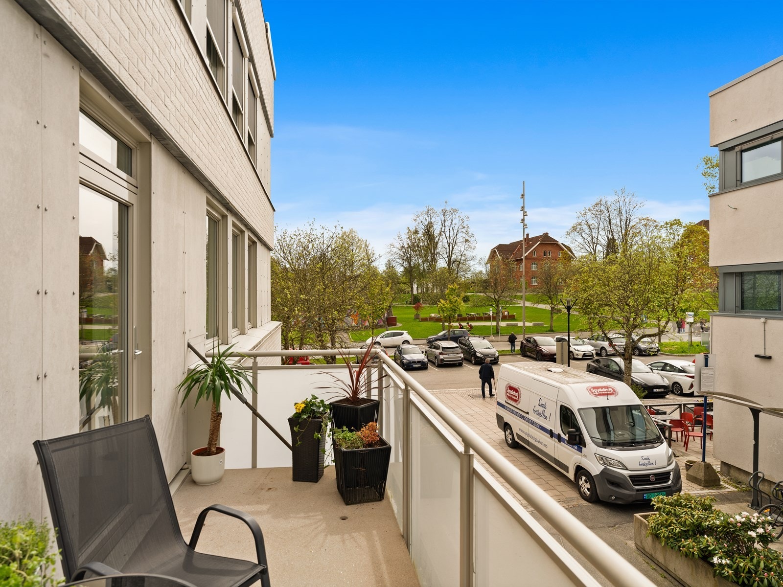 Velkommen til Rådhusplassen 25! Galleribilde