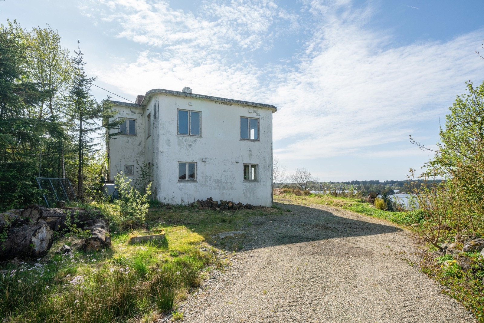 Privat vei til eiendommen med solidarisk vedlikeholdsplikt Galleribilde