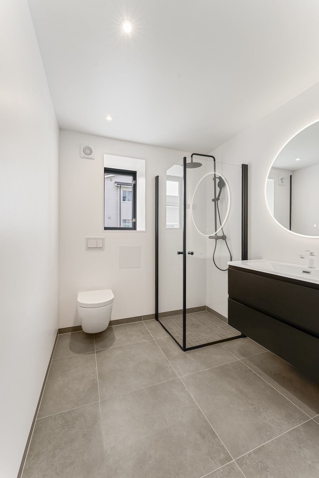 Bad/vaskerom. Galleribilde