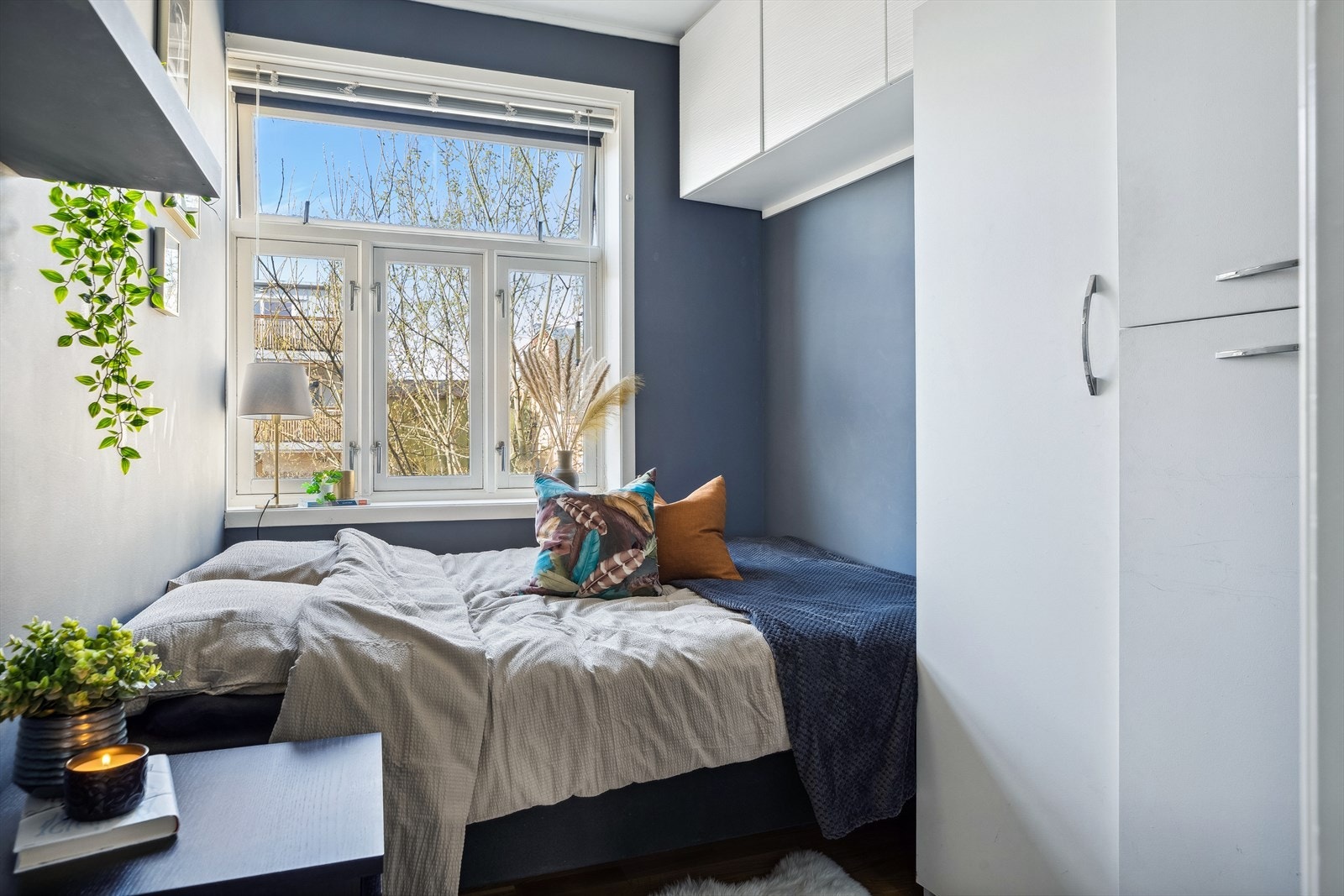 Soverommet er på 6,5m² og byr på god plass til dobbeltseng og garderobeløsning. Galleribilde