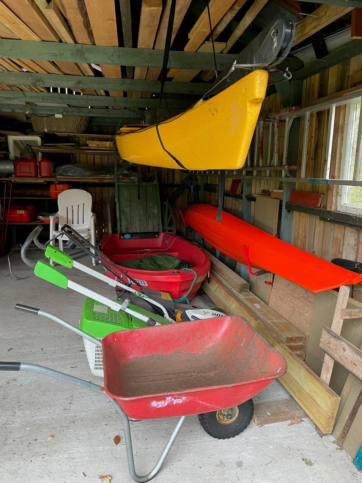 Garajse med god plass til lagring. Galleribilde