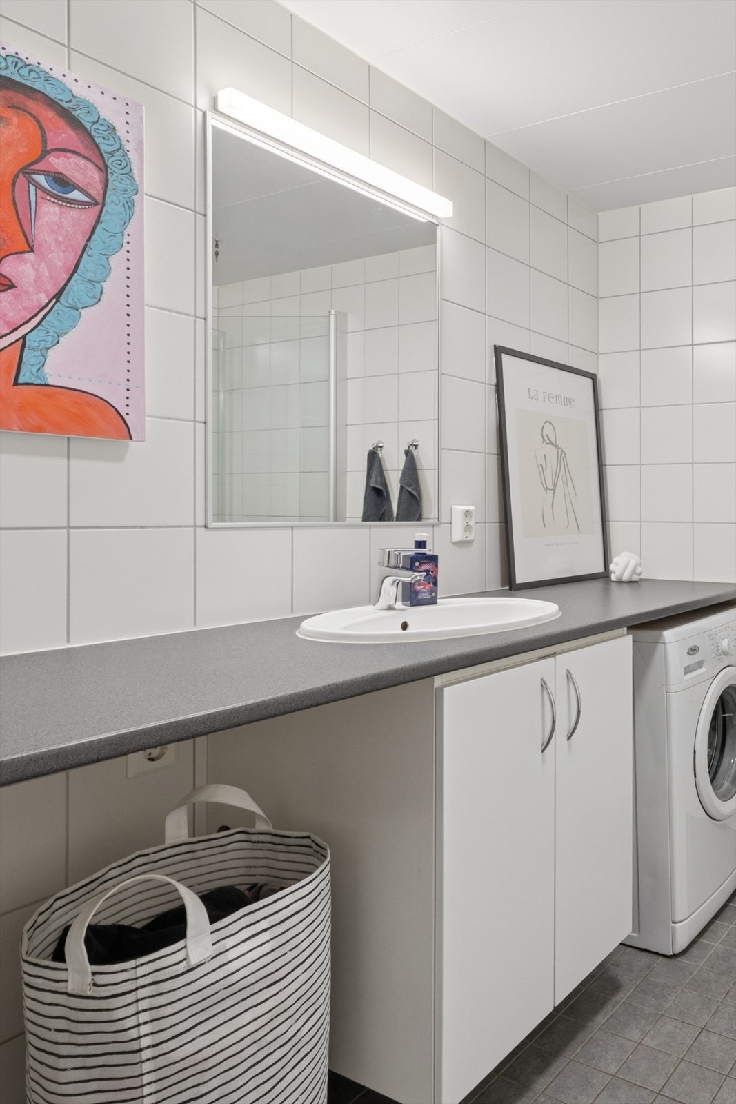 Baderommet er fra byggeåret 2018. Galleribilde