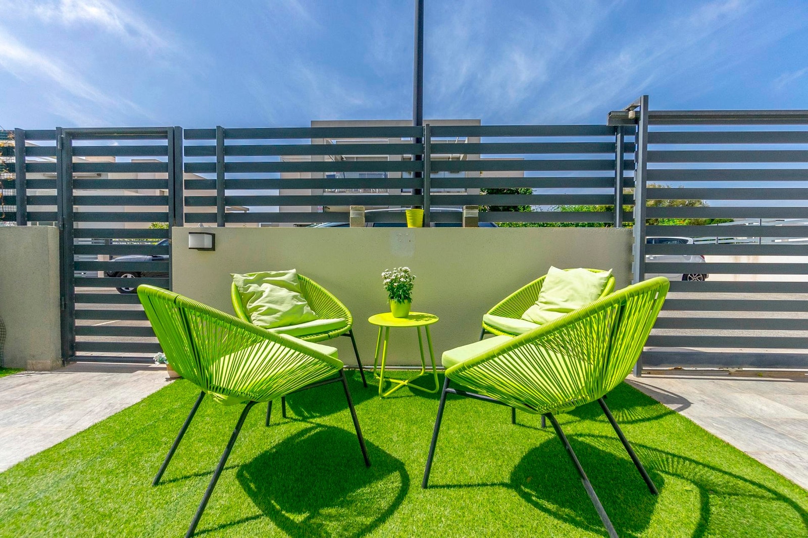 Solrik hage Galleribilde