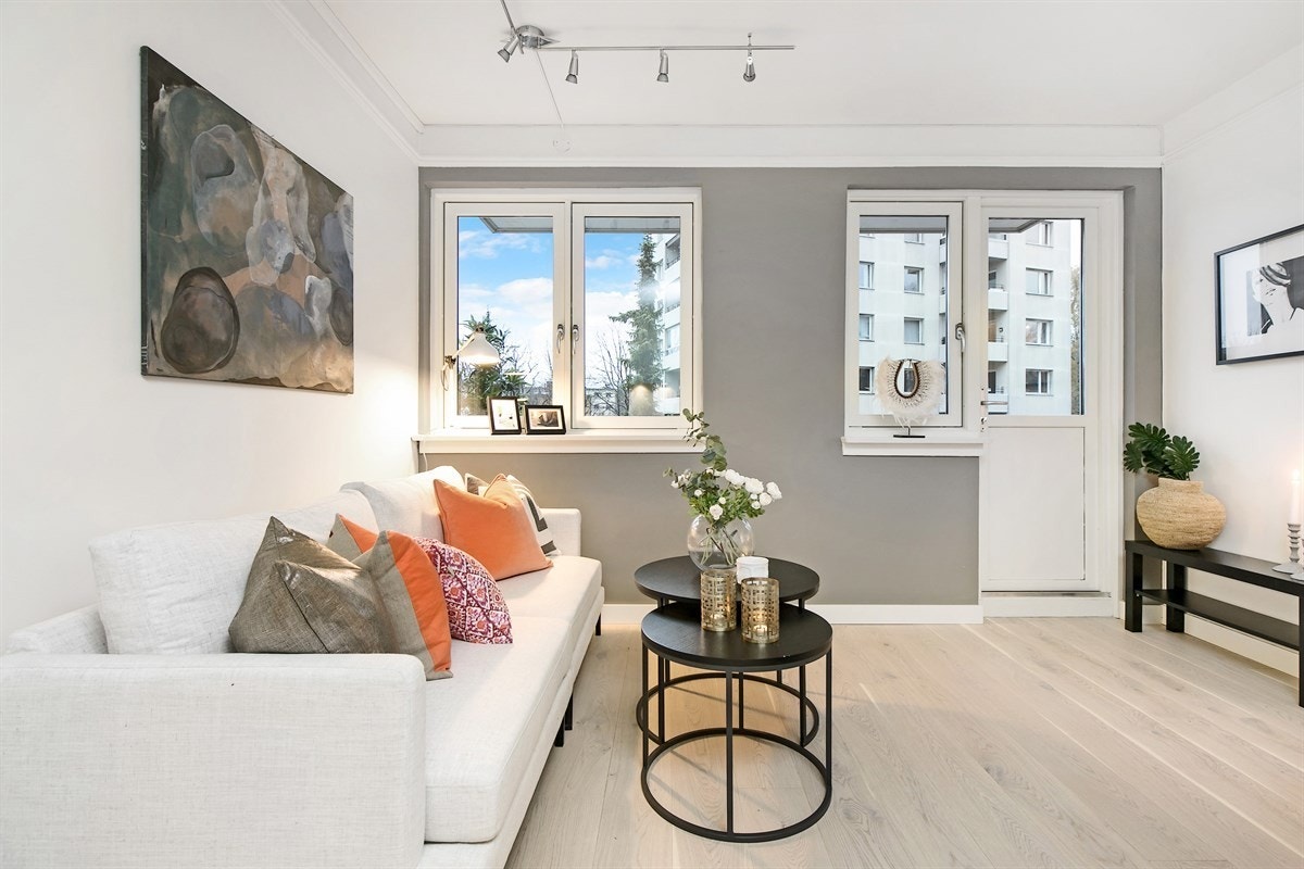 Fra stue er det utgang til balkong Galleribilde