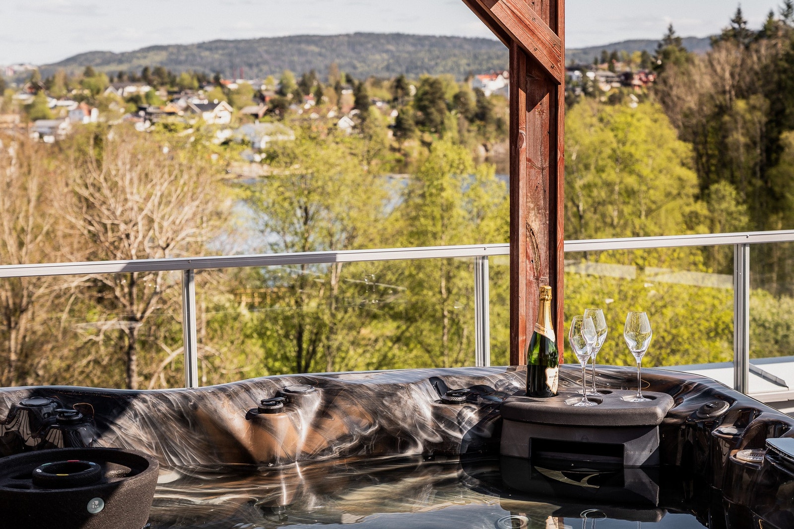 Her kan det bades i 40 grader på vinterstid. Galleribilde