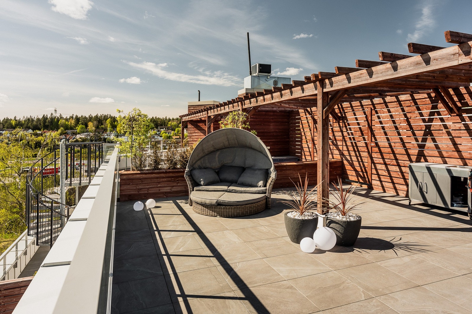 God plass til flere soner. Galleribilde