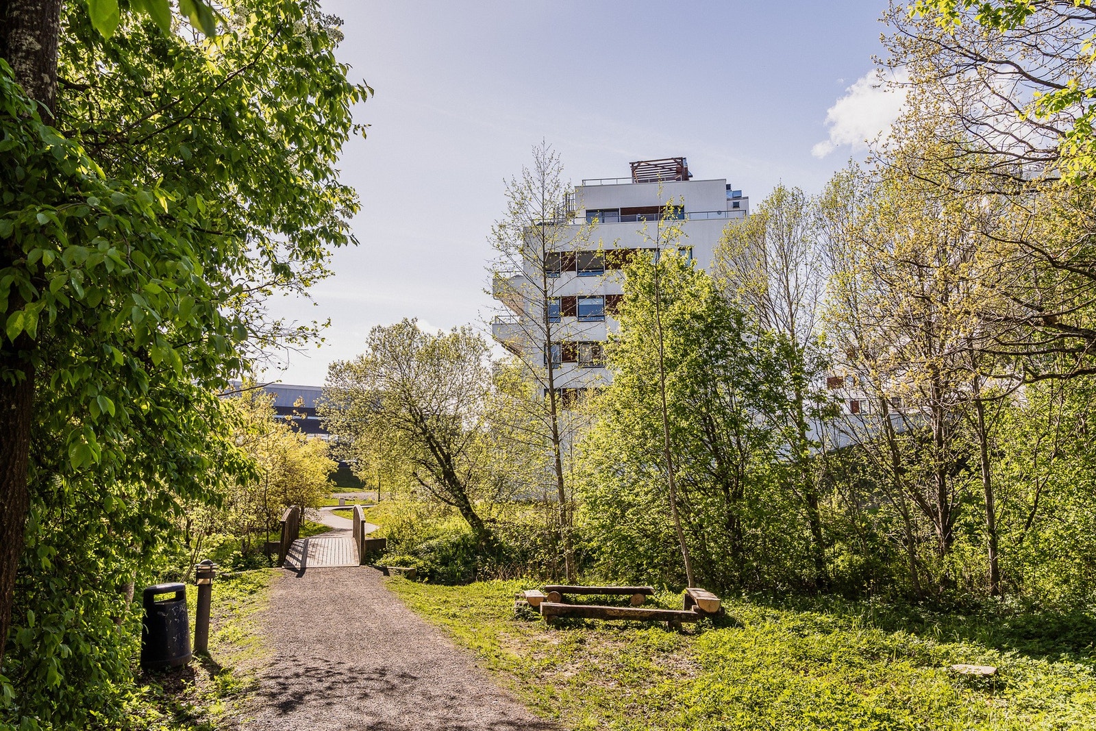Her bor man med kort vei til både Oslo og Lillestrøm, med gode forbindelser via tog og buss. Galleribilde