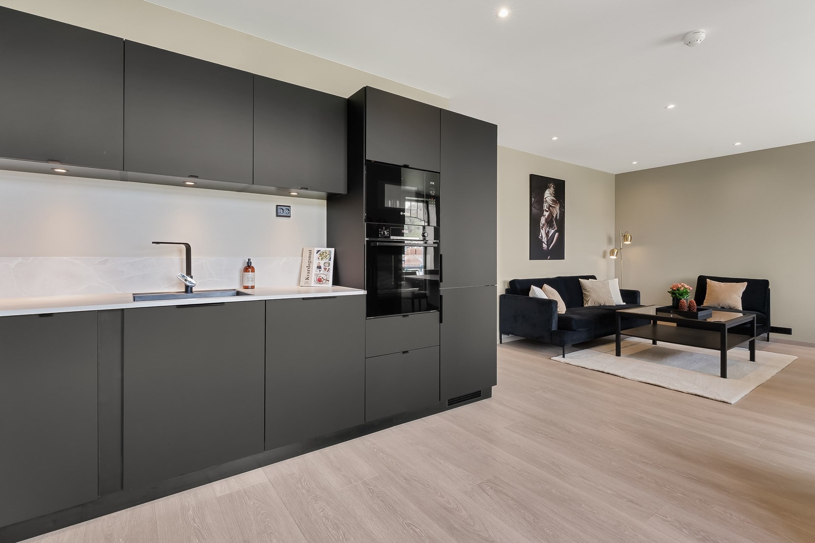 Varmepumpe er plassert ved kjøkken. Galleribilde