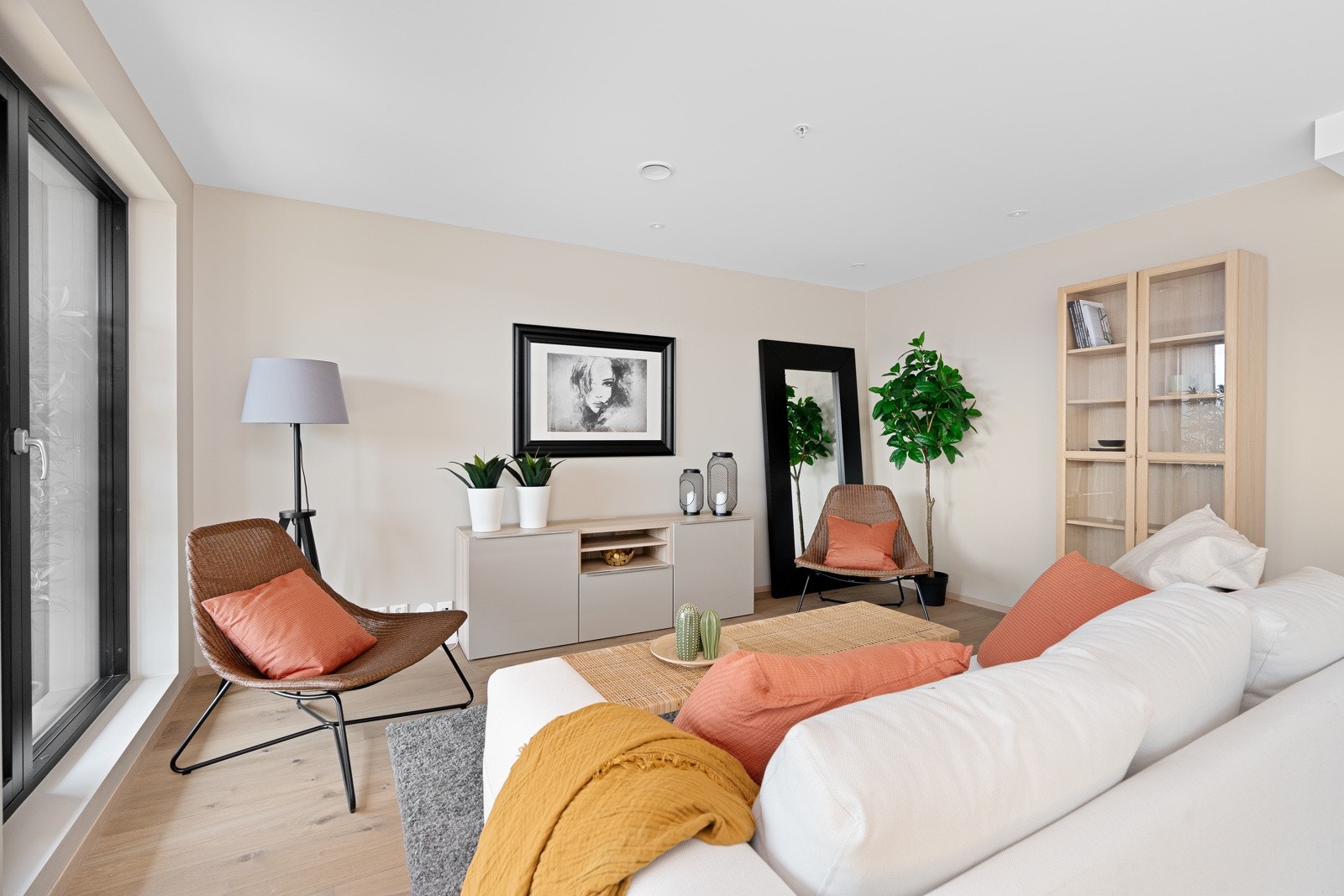 God plass til sofagruppe i stuen Galleribilde