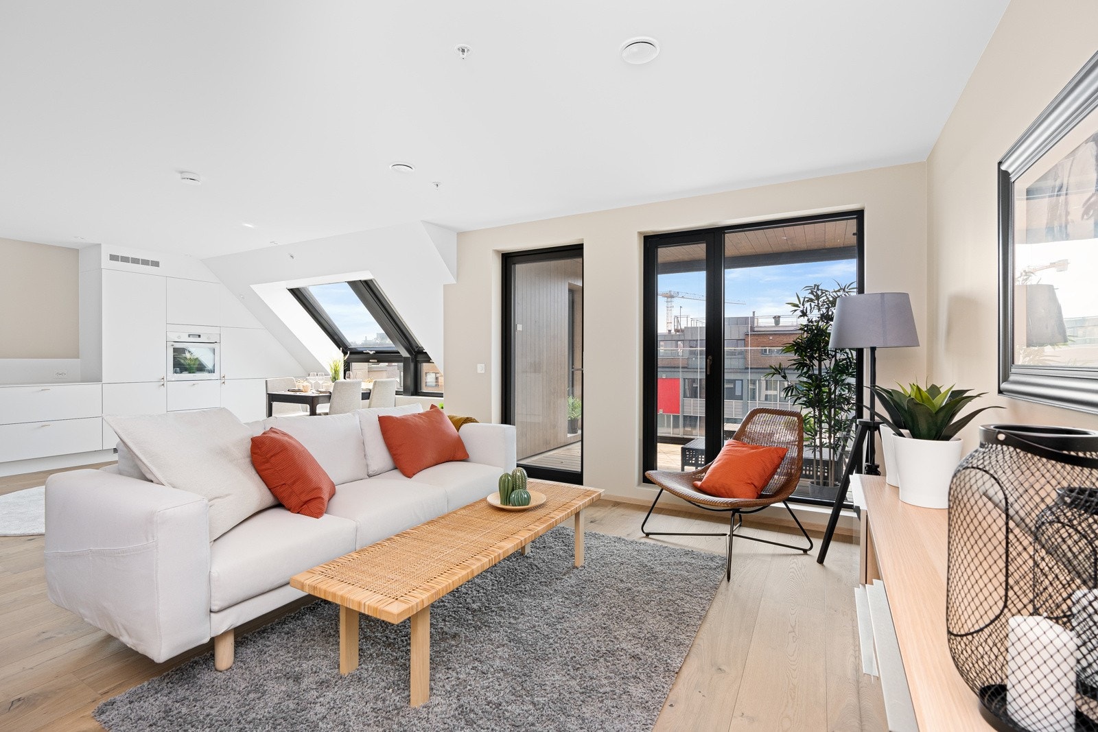 En har også utgang til en innglasset balkong Galleribilde