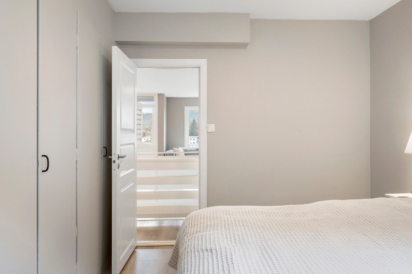 God garderobeplass Galleribilde