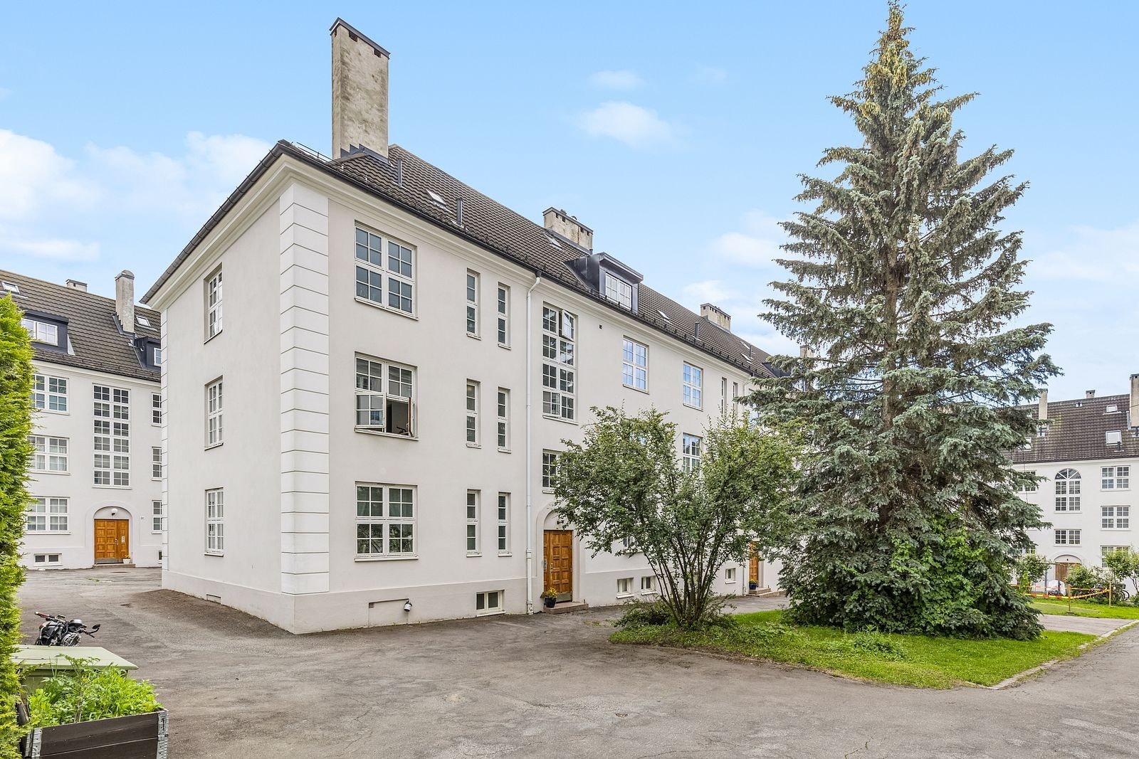 Leiligheten har en attraktiv og sentral beliggenhet, i rolige omgivelser. Galleribilde