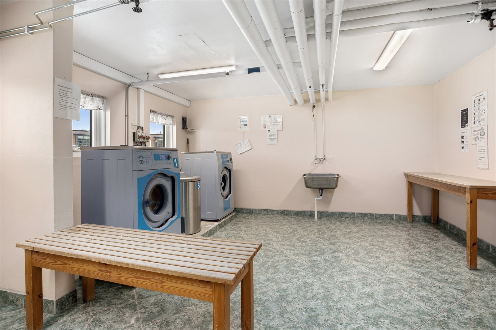 Felles vaskerom Galleribilde