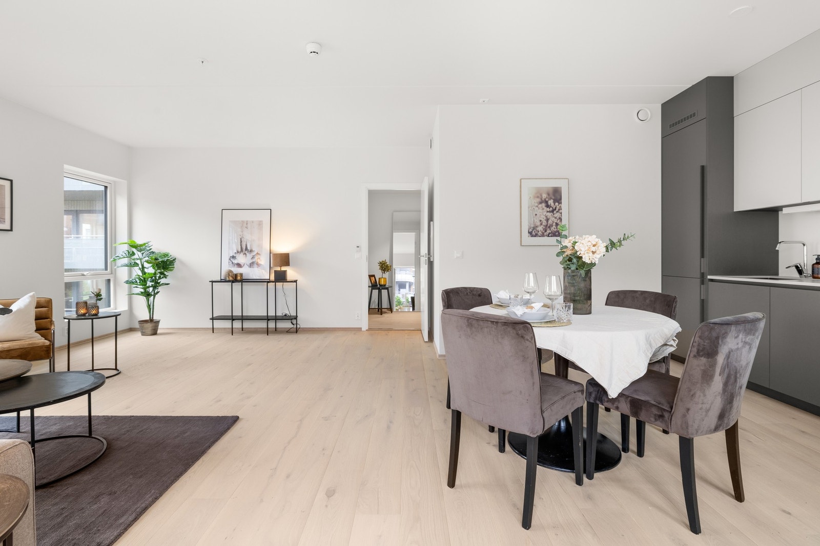 Stue/kjøkken Galleribilde