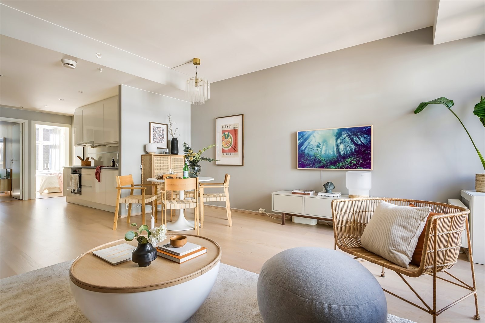 Sosial bolig med store, gode oppholdsrom Galleribilde