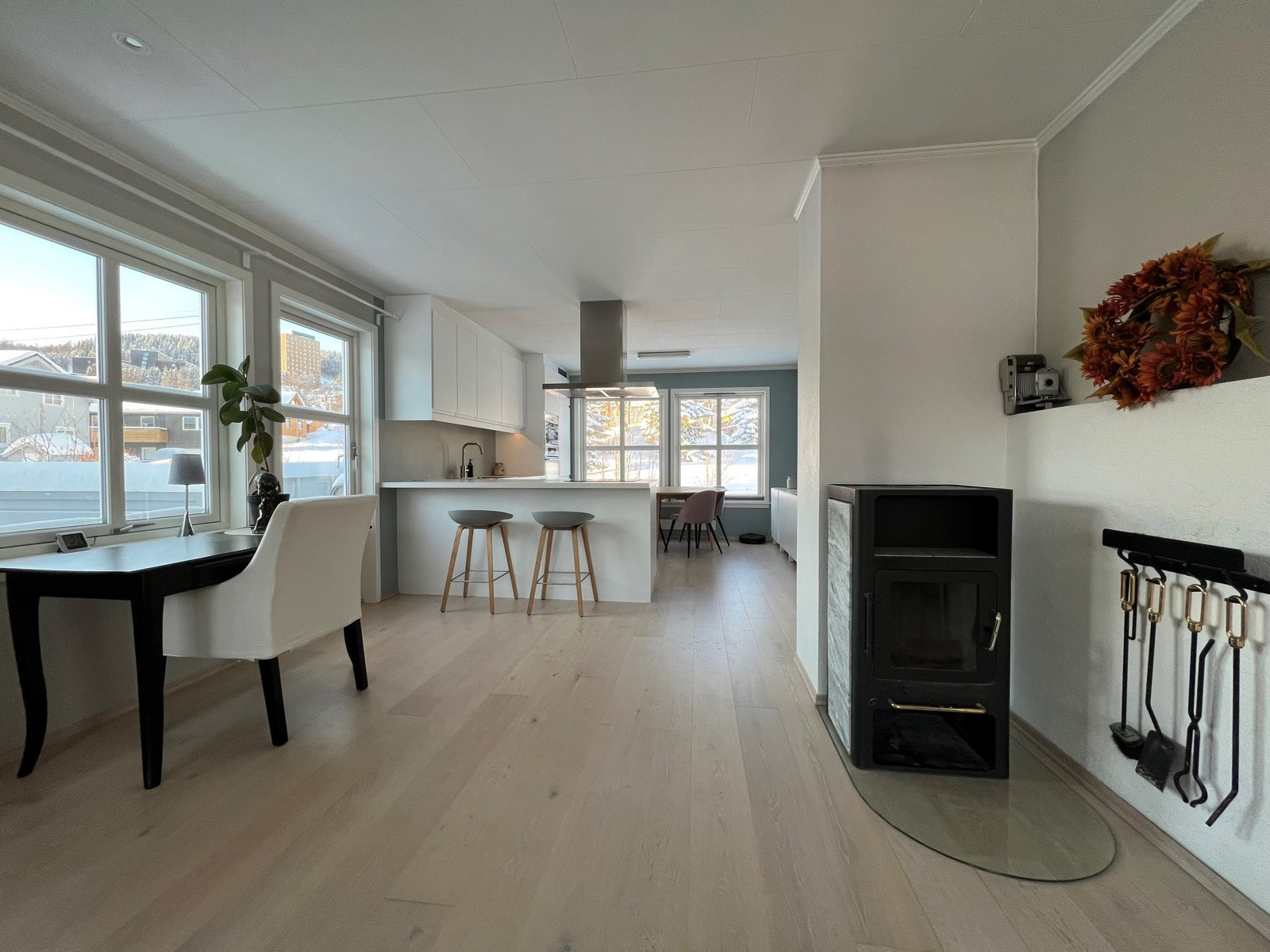Flott 4-roms leilighet med parkering til leie!
