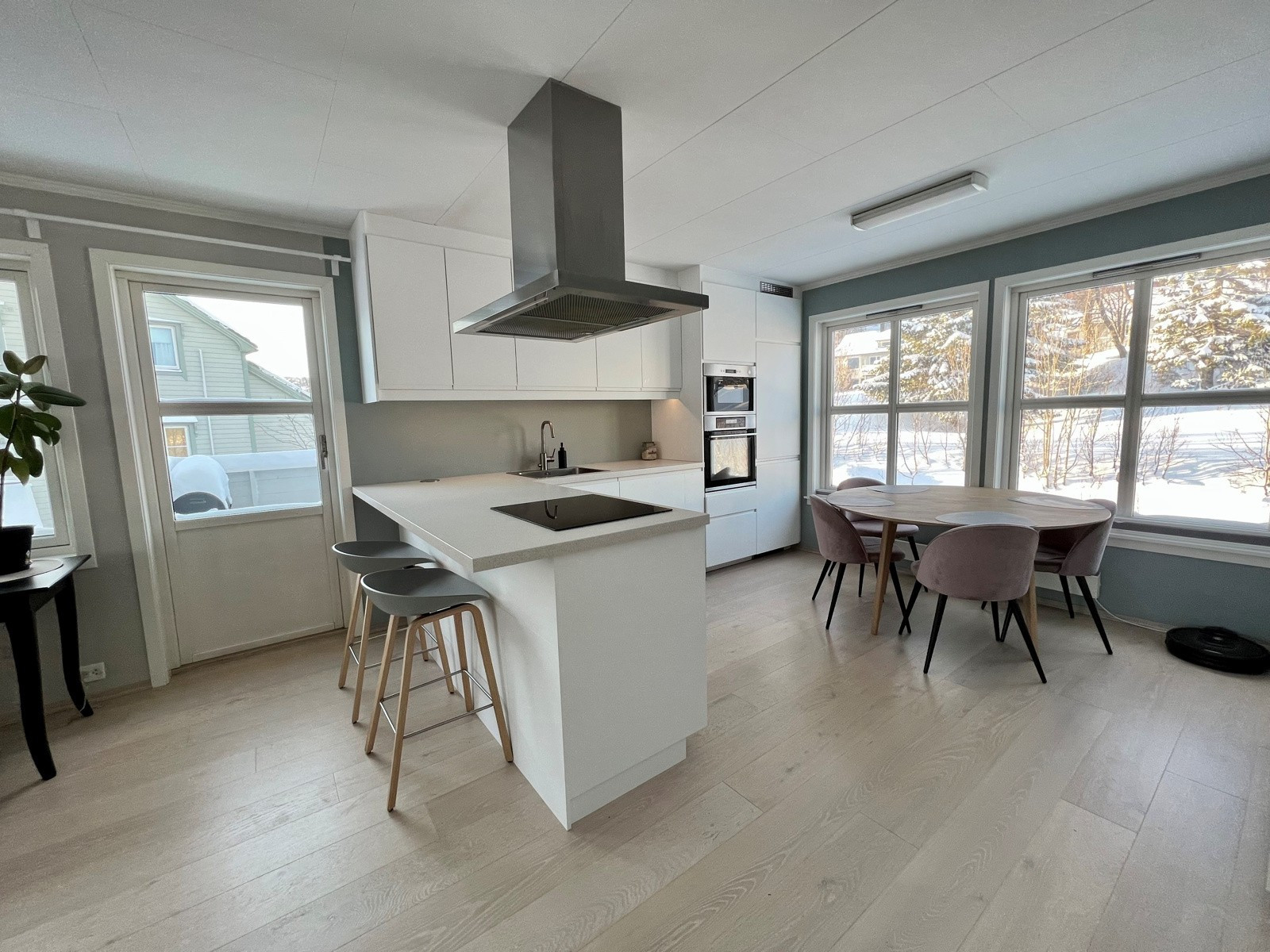 Stilrene farger og moderne standard.