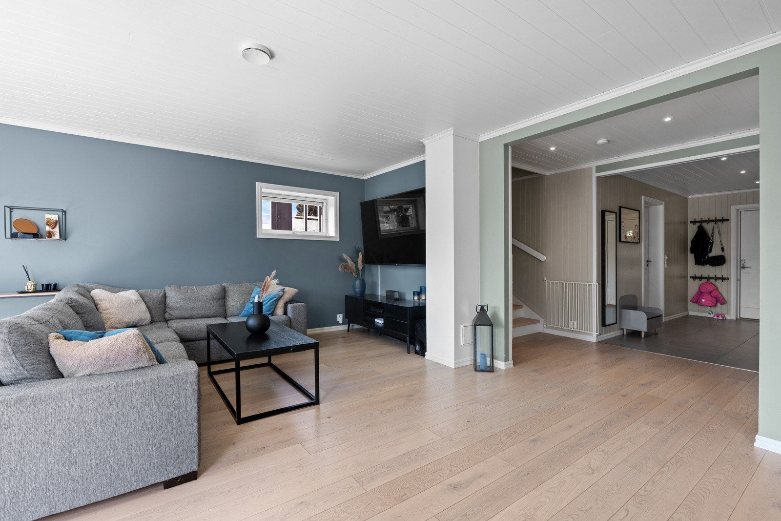 Størrelsen perfekt for å muliggjøre store og sosiale soner med plass til flere gjester. Galleribilde