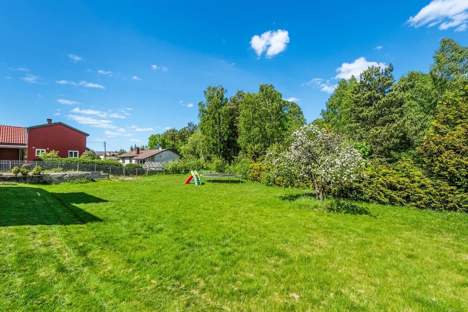 Fin og skjermet beliggenhet. Galleribilde