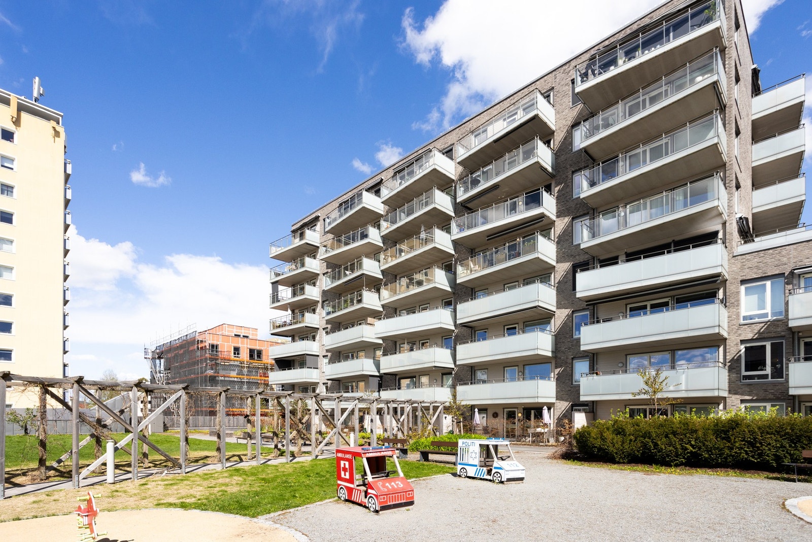 Fellesarealene i amfiet er pent opparbeidet. Galleribilde