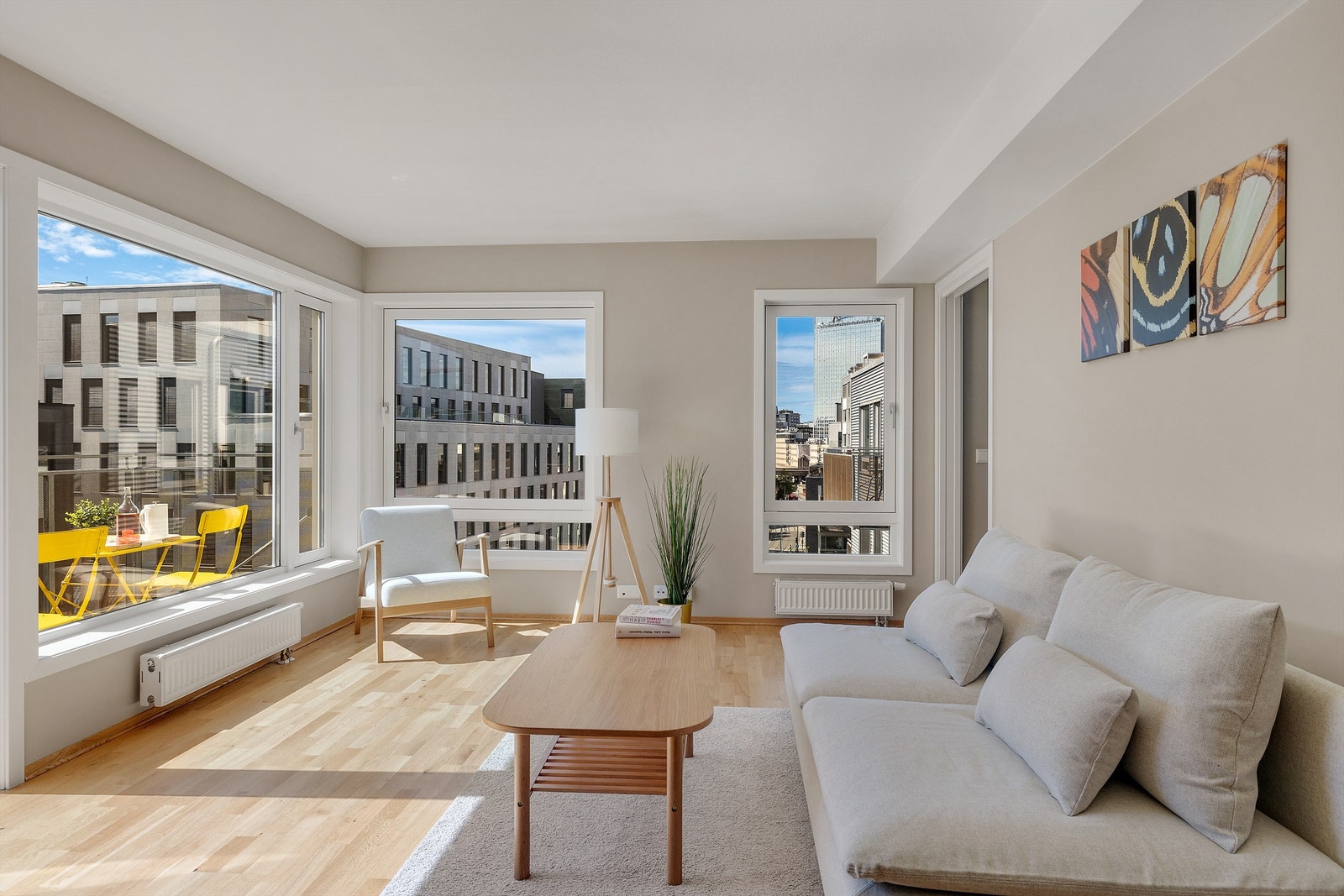 Gode innredningsmuligheter til leilighetens fine fargekombinasjoner. Galleribilde