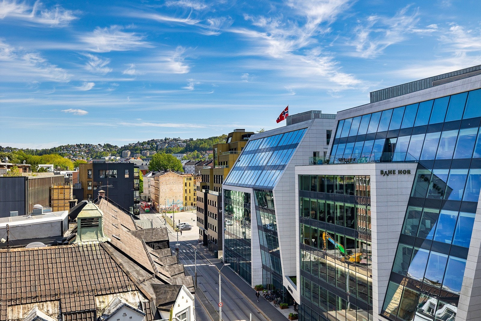 Utsikt i flere retninger. Galleribilde