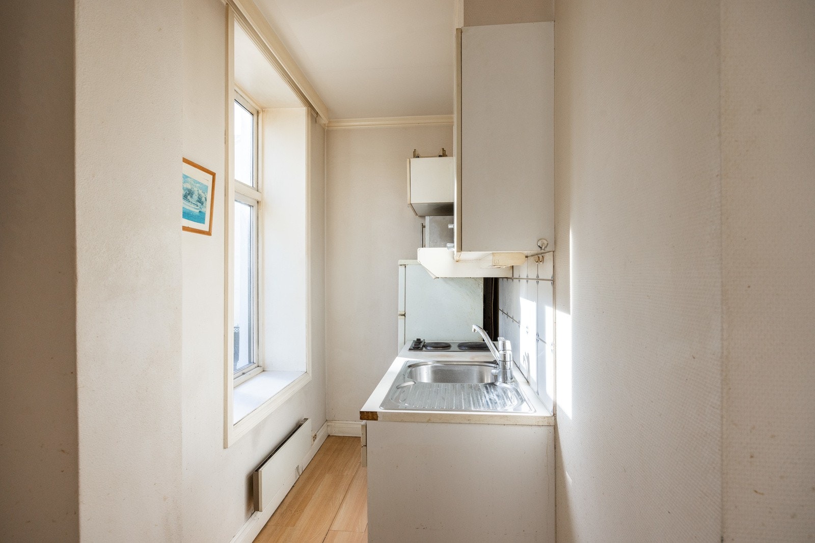 Her er det mulig å skape et funksjonelt kjøkken med moderne standard, tilpasset urbane behov Galleribilde