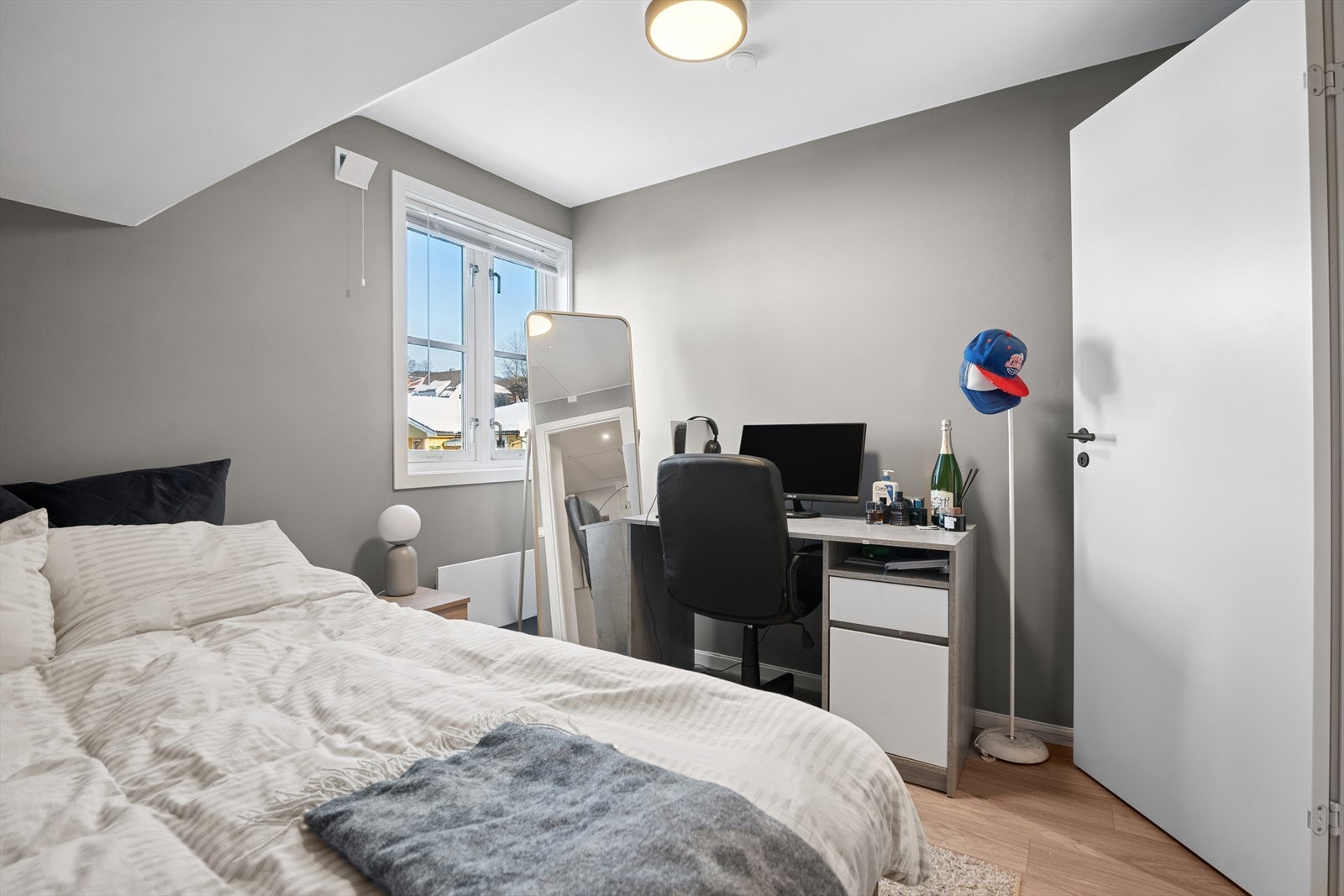 Med 4 soverom så er denne leiligheten en ypperlig utleieleilighet. Galleribilde