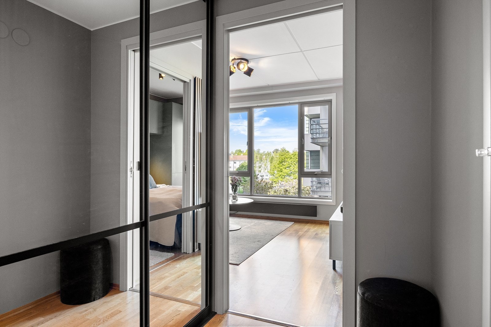 Dette er utsynet som møter deg i det du går inn døren til leiligheten - Dette må oppleves! Galleribilde