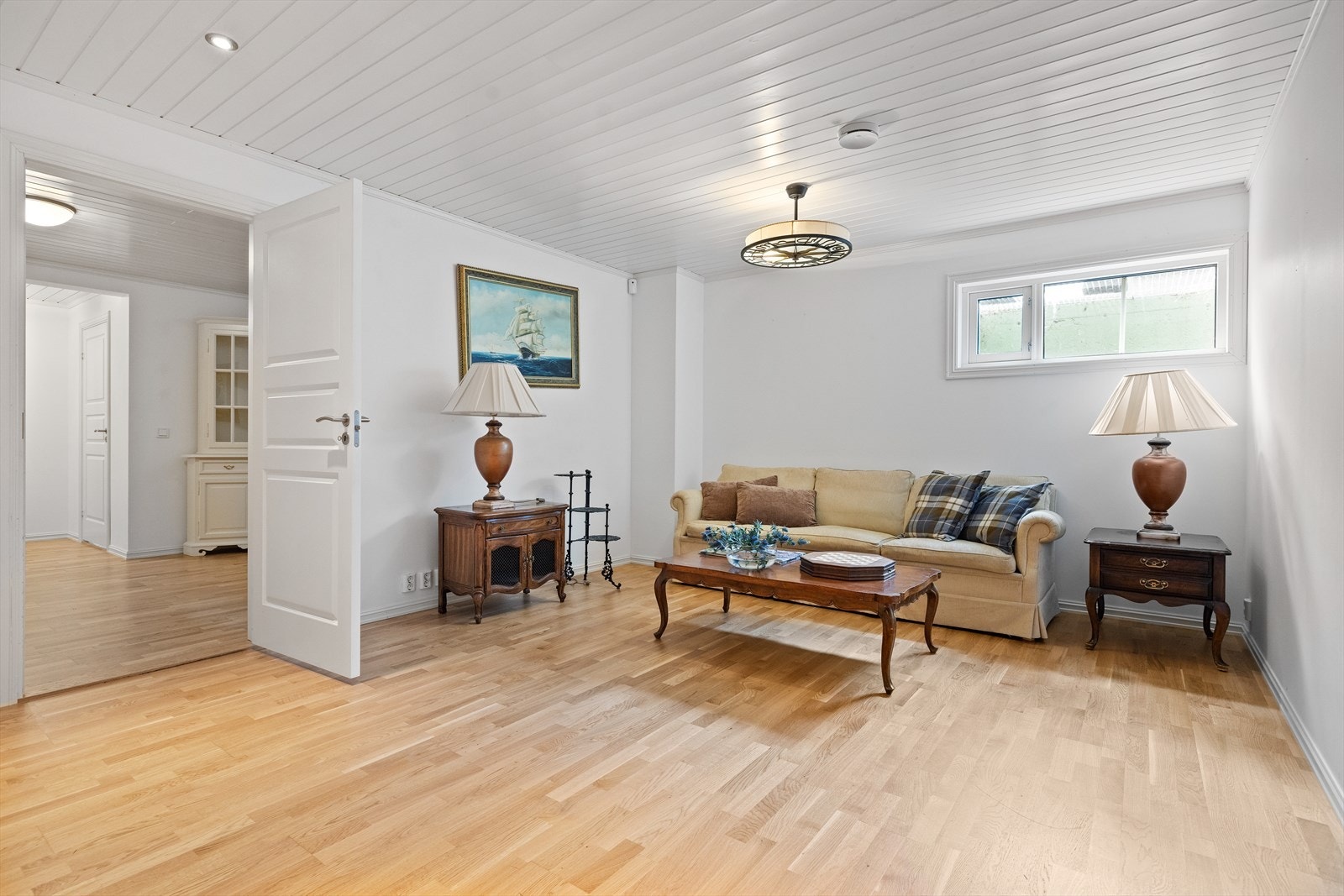 Rom i underetasje Galleribilde