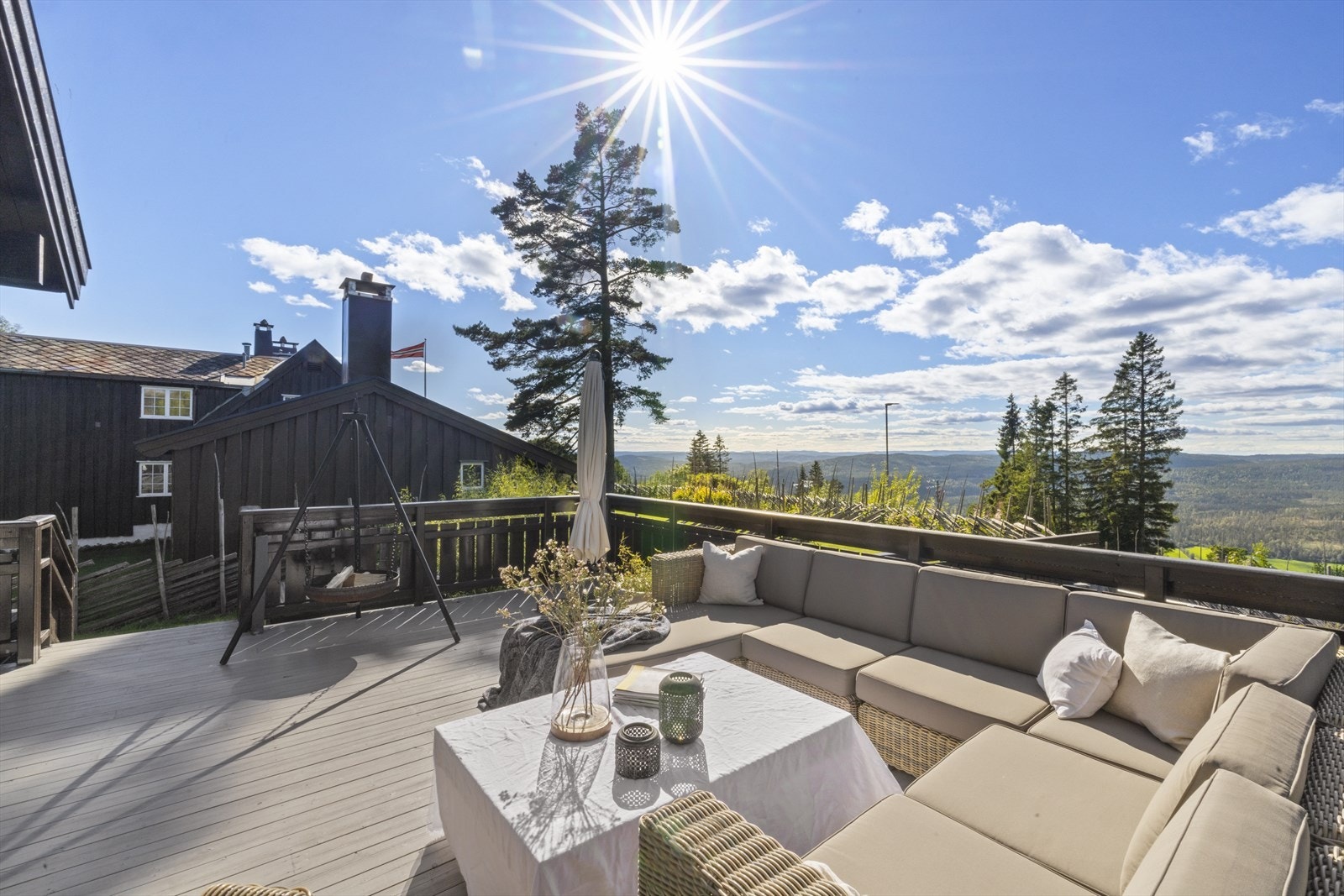 Vakker utsikt mot vest og sydvest Galleribilde