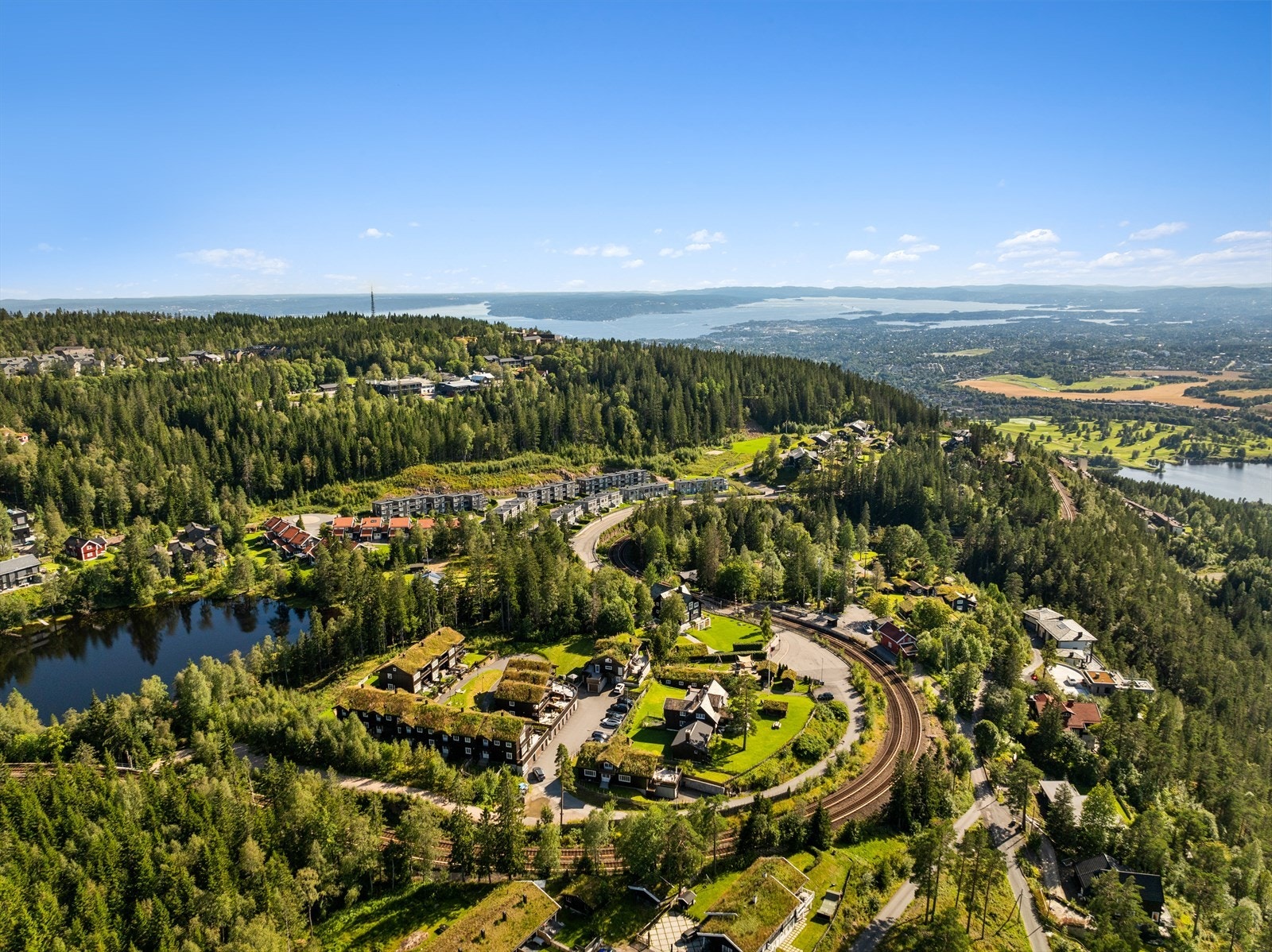 Velkommen til praktfulle Lillevann! Galleribilde