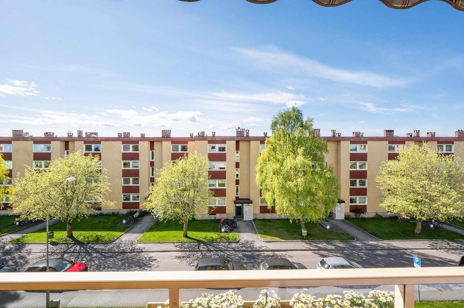 Overbygget balkong på 11 m² som vender mot vest. Galleribilde