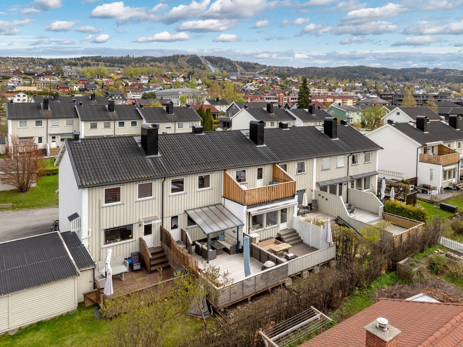 PrivatMegleren Lillehammer v/ Hege Mjølstad har gleden av å invitere inn til Gausdalsgata 164E, rett nord for sentrumskjernen. Galleribilde