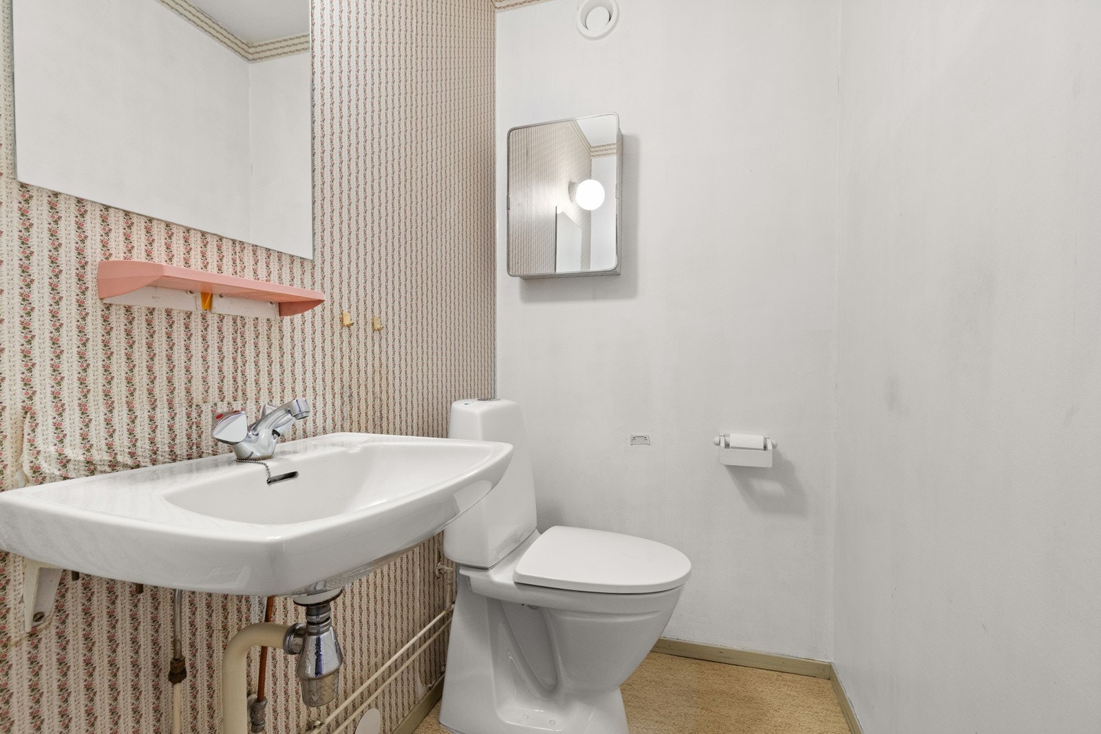 Praktisk med adskilt toalettrom. Galleribilde