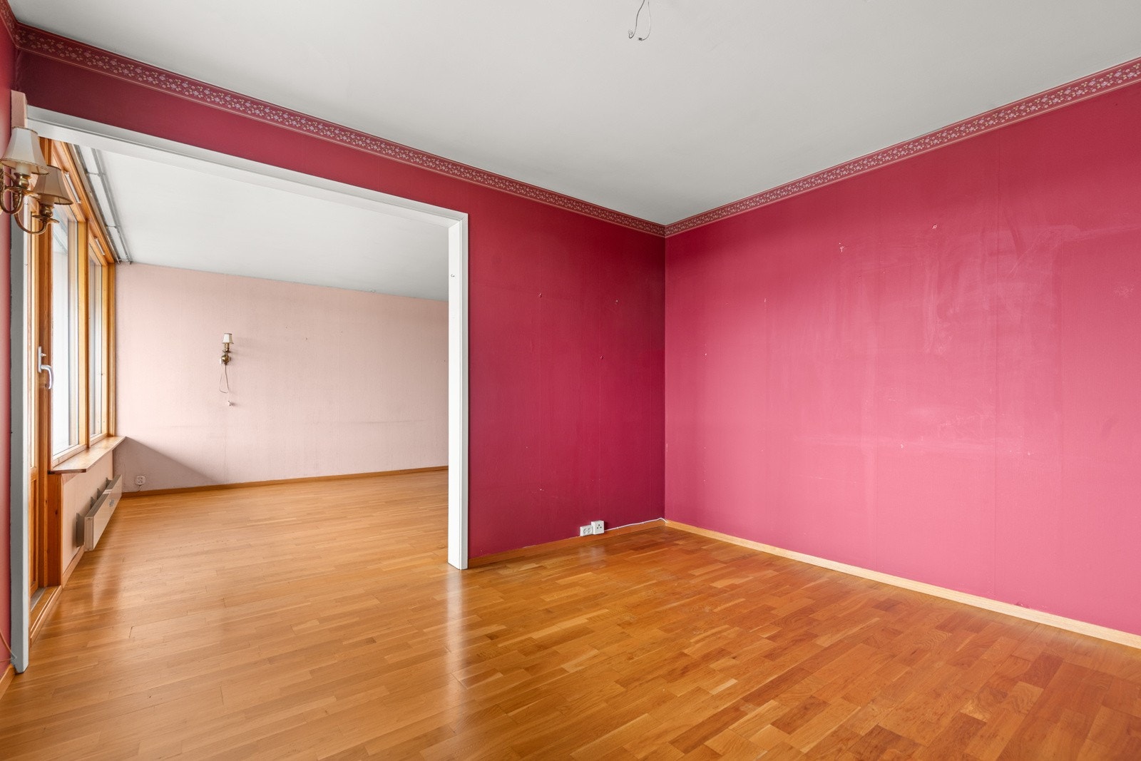 TV-stuen har en delvis åpen løsning til stuen. Galleribilde