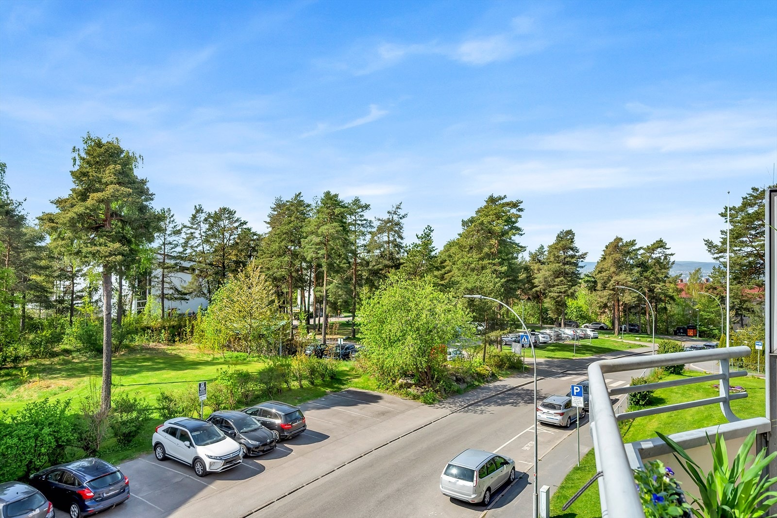 Fra balkongen er det optimale utsikt- og solforhold. Galleribilde