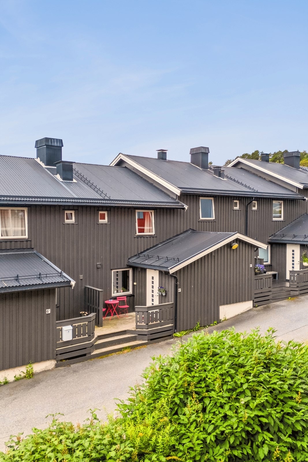 Uteplass også ved inngangspartiet Galleribilde