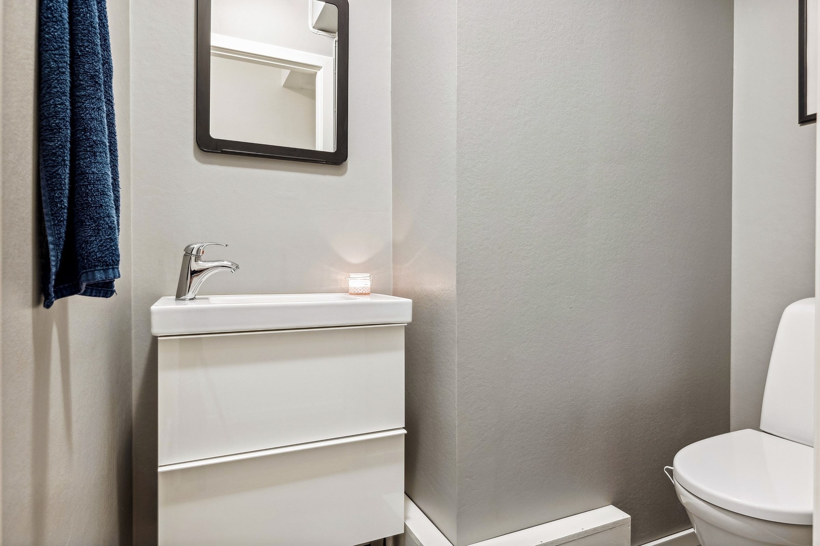 Eget toalettrom i 1. etasje Galleribilde